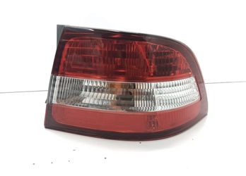 2000-2001 Lexus ES300 Outer Tail Light Passenger Side Oem 