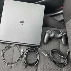Sony PlayStation 4