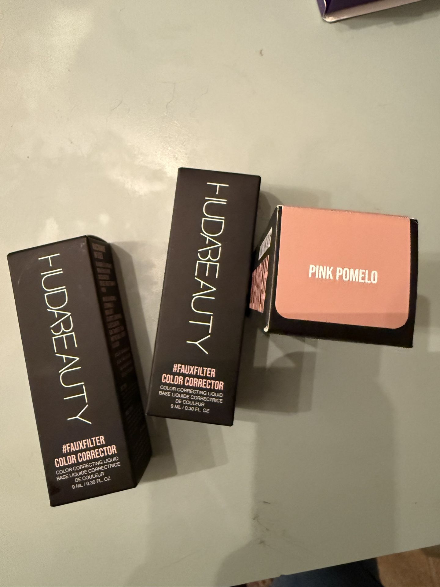 Huda Beauty Color Corrector. 