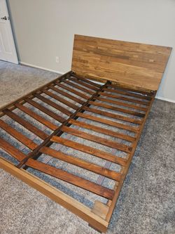 Modern Solid Wood Queen Bed Frame