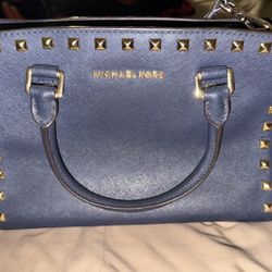 Micheal Kors Blue Purse