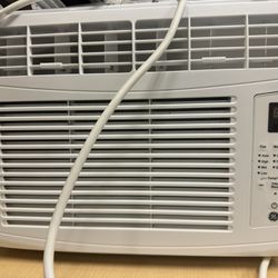GE  Electronic Window Air Conditioner 