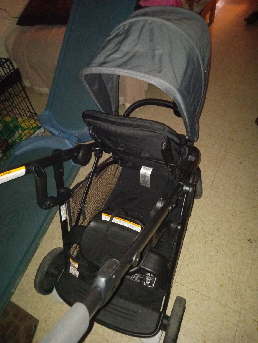 Graco Double Stroller With Car Seat Attachment 