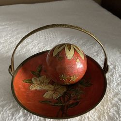 Basket With Handle 
