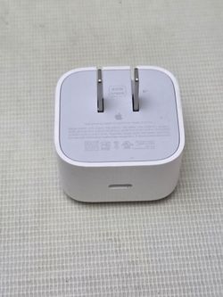 Apple 40W Dynamic Power Adapter with 60W Max - Fast Charging for iPhone 17