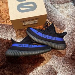 Yeezy 350 Dazzling Blue 