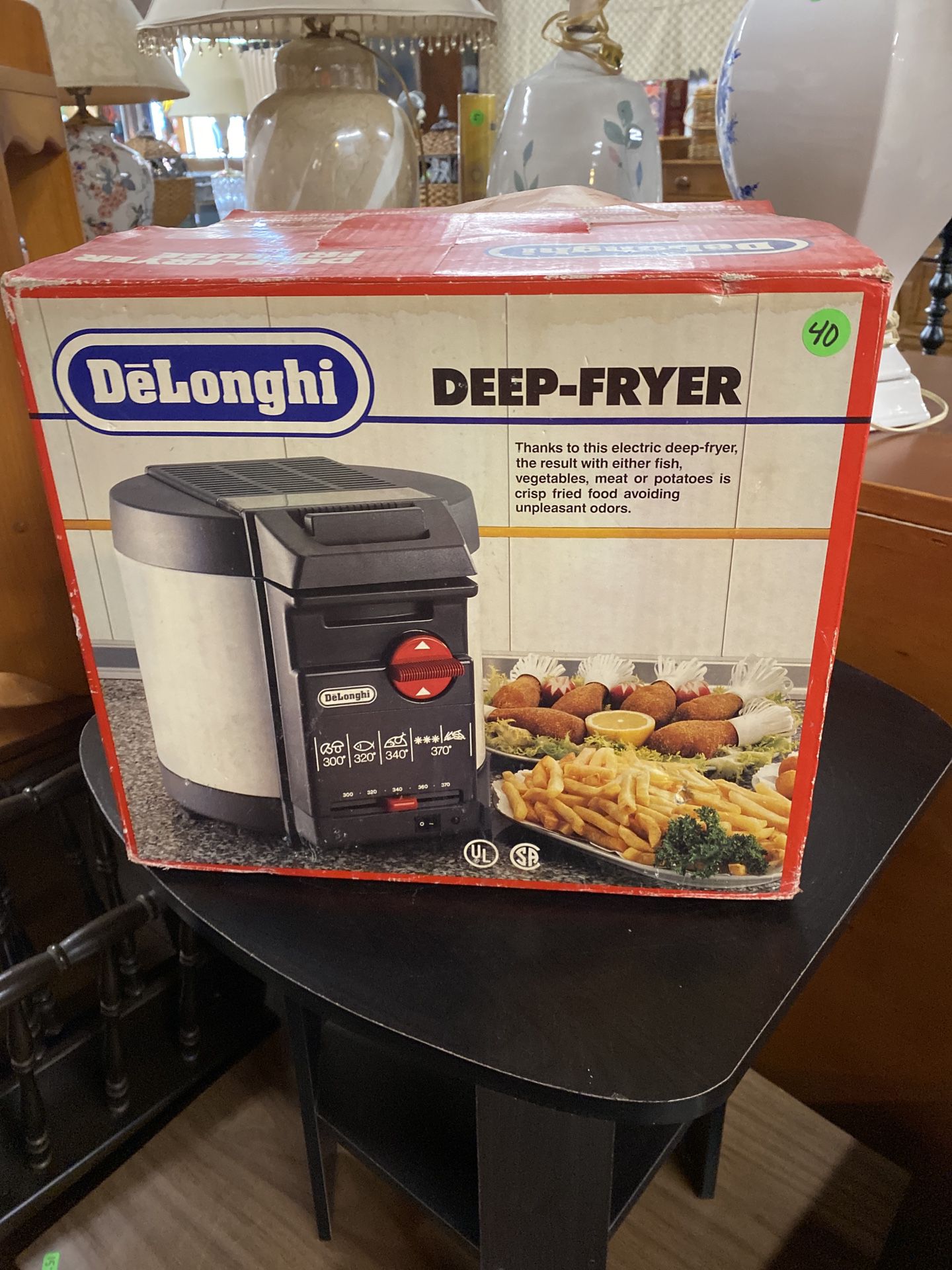 OR27 DeLonghi Electric Deep-Fryer