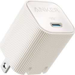 Anker fast charger for Apple/Samsung devices - 30W