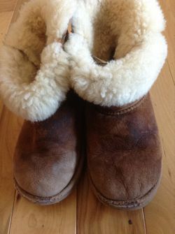 Children's uggs