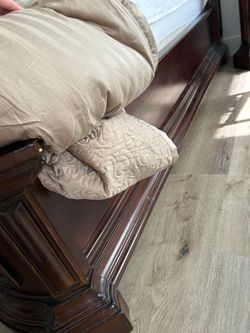 Bedroom set