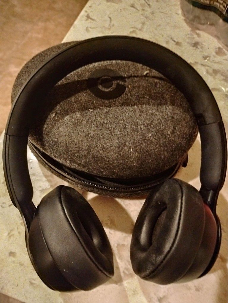 Beats by Dr. Dre Solo Pro On Ear Wireless Headphones - Black