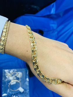 18KT BRACELET
