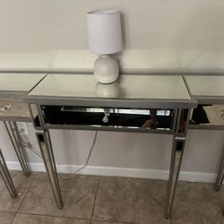 Mirrored living room stand