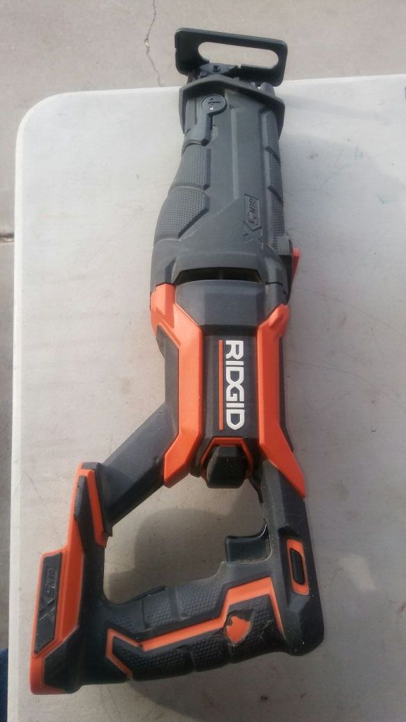 Soso saw RIDGID 18 VOLT $70