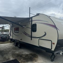 2016 Tracer Air Camper