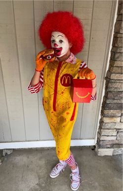 Costume