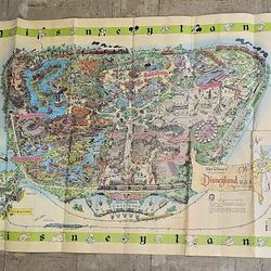 Vintage Disneyland Theme Park Map Large Size 30"x45" Souvenir Walt Disney