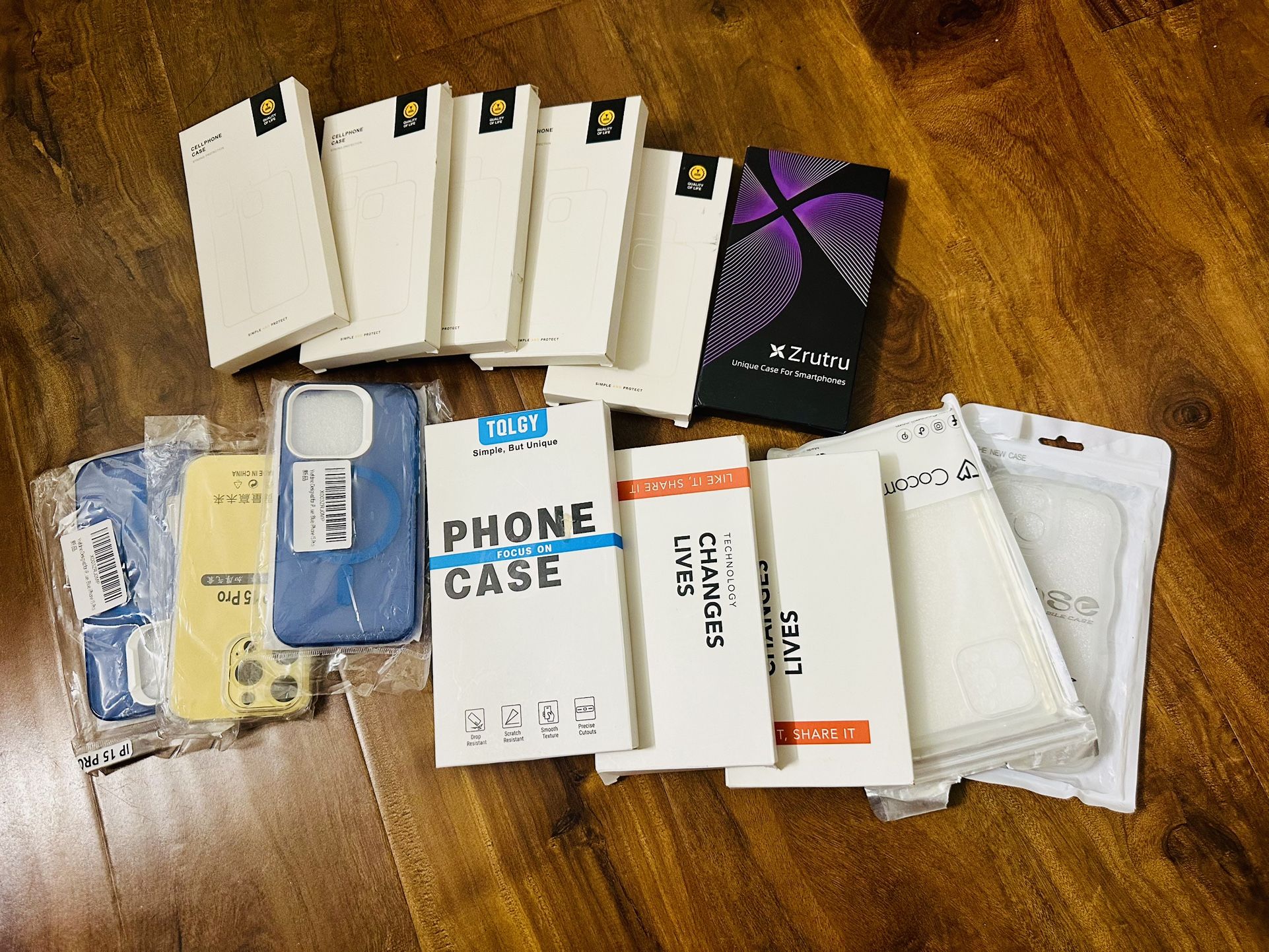 Random iPhone Case for Retail Sale $10/all New Condition