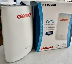 Netgear Orbi RBR50v2 Router AC3000 Tri-Band Mesh Wi-Fi