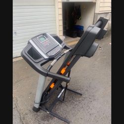 Nordic track Treadmill 