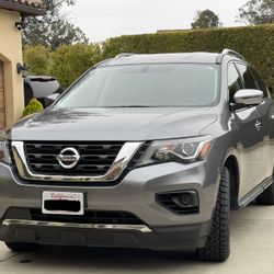 2018 Nissan Pathfinder