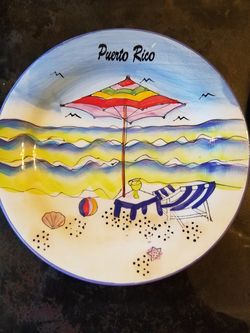 Souvenir plates