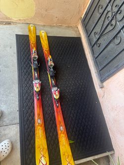 Dynastar Skis with Bindings