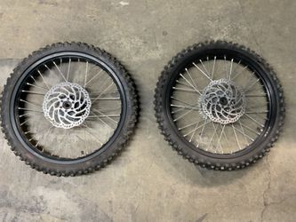 2 CST Motorcycle Tires 70/100-19 - 42M