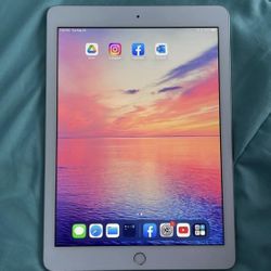 iPad 6th Gen – 32GB, Silver
