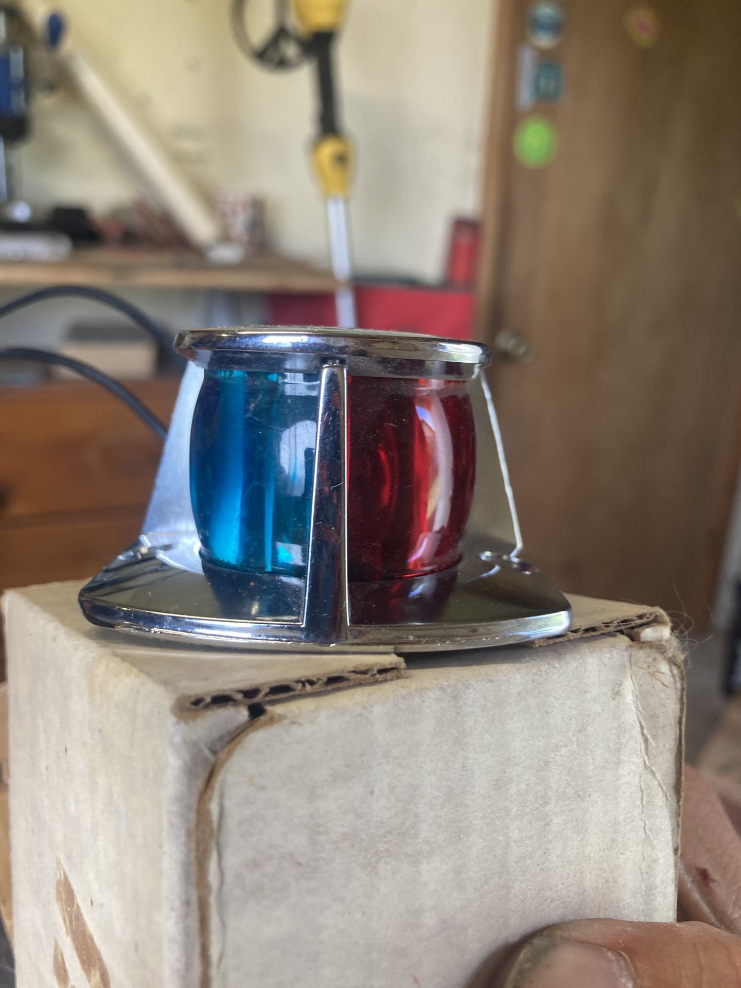 VINTAGE ATTWOOD BOAT LIGHT RED/BLUE CHROME 6375-02 DECK MOUNT
