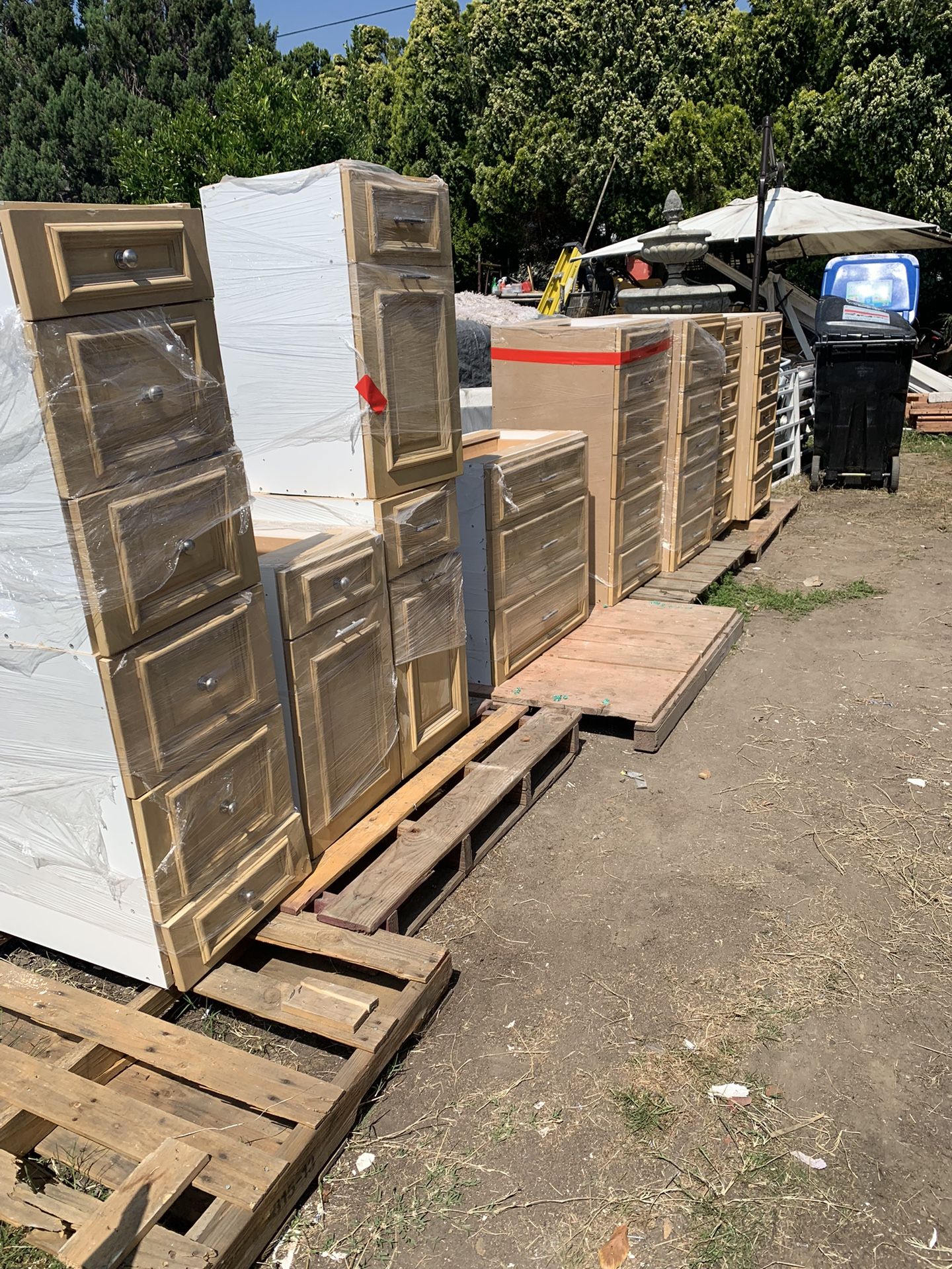 Kitchen Cabinets All For $650