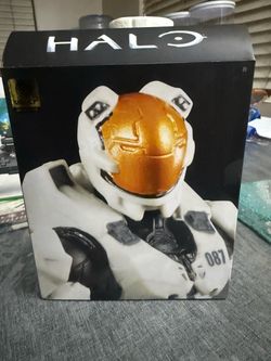 HALO Master Chief Collectible Figure