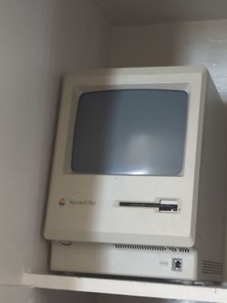 Macintosh Plus M0001A