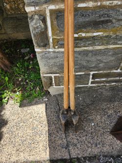 Post Hole Digger