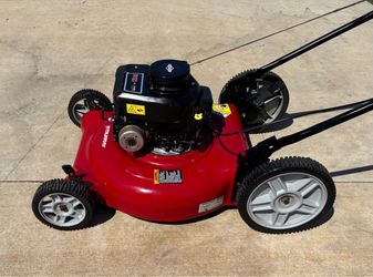 Murray Push Mower, great shape, just serviced, ready to mow