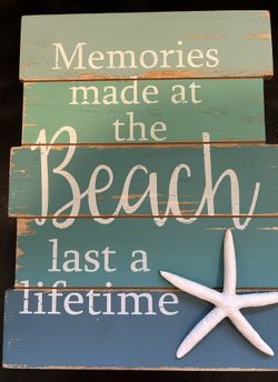 Wood Wall Art “Memories made at the Beach last a lifetime”