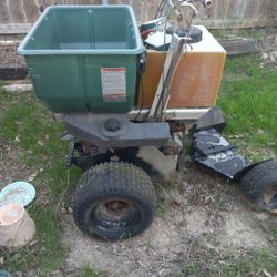 Ride On Spreader(Parts Only)