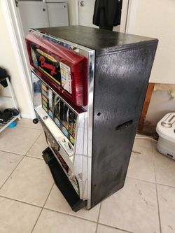 Vintage Olympia Bunny Girl Slot Machine for Sale in Temecula, CA