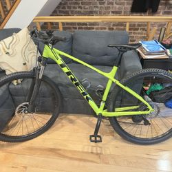 2019 Trek Marlin 5 – Great Condition – $450 OBO