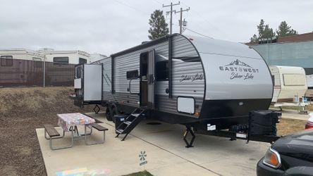 2021 East To West SILVER LAKE CUSTOM