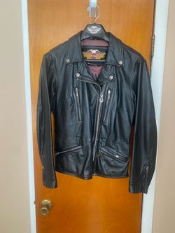 Ladies Genuine Harley Davidson Leather Jacket 🖤