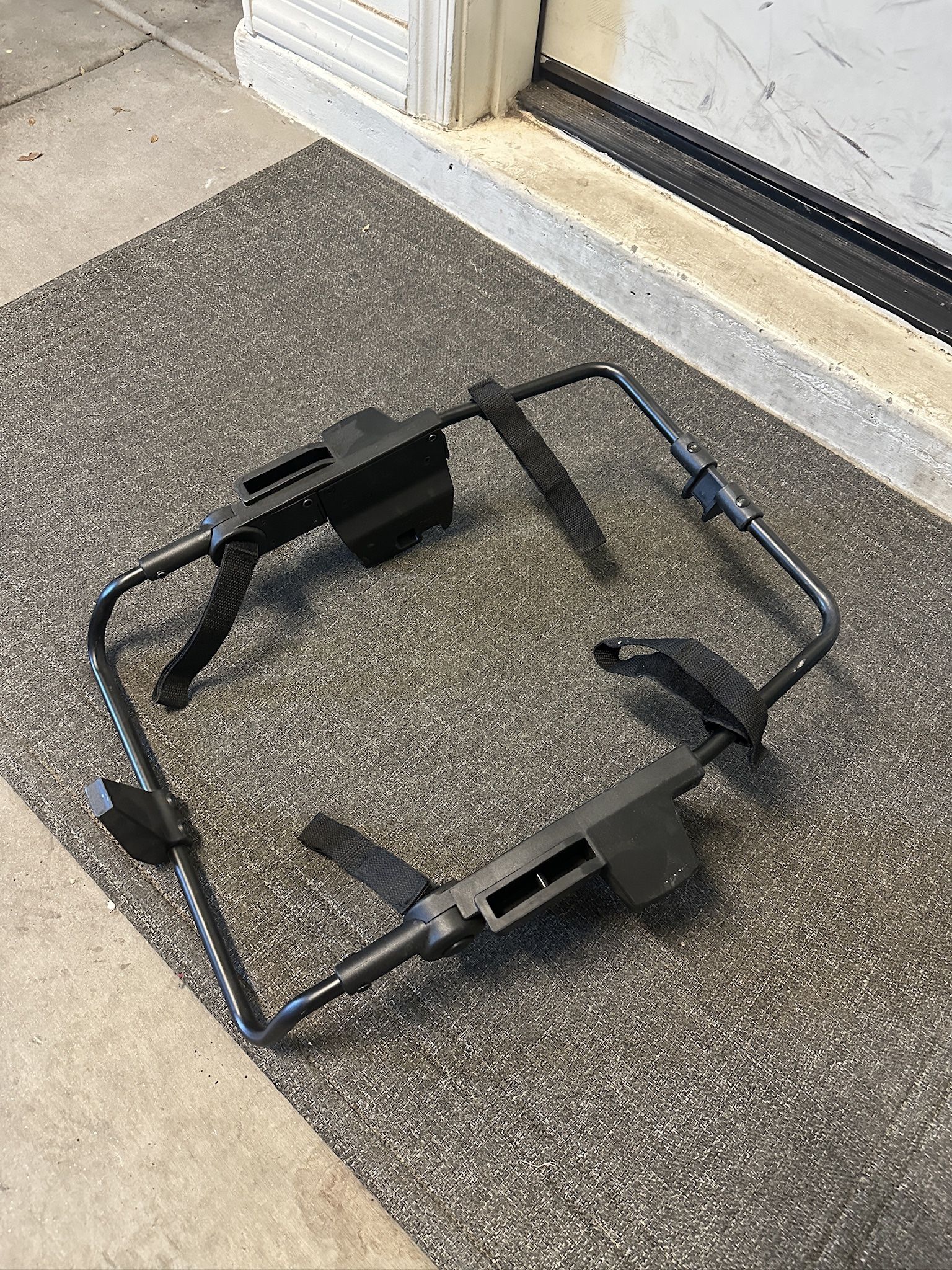 Mockingbird Car seat Adapter 