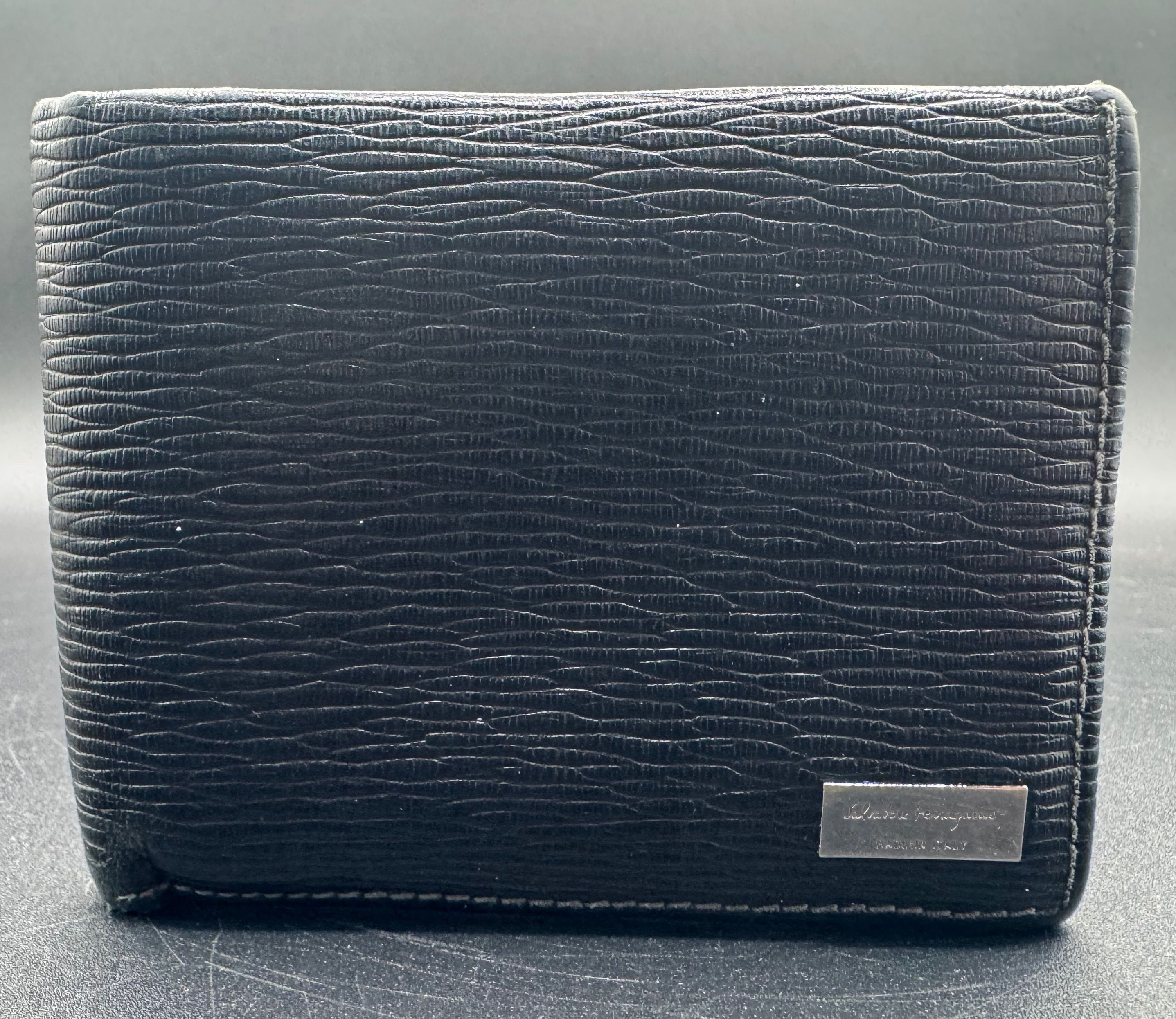 Salvatore Ferragamo Nero Pebble Calf Wallet
