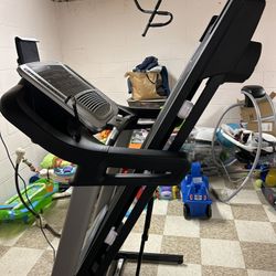 Nordictrack C700 Treadmill 