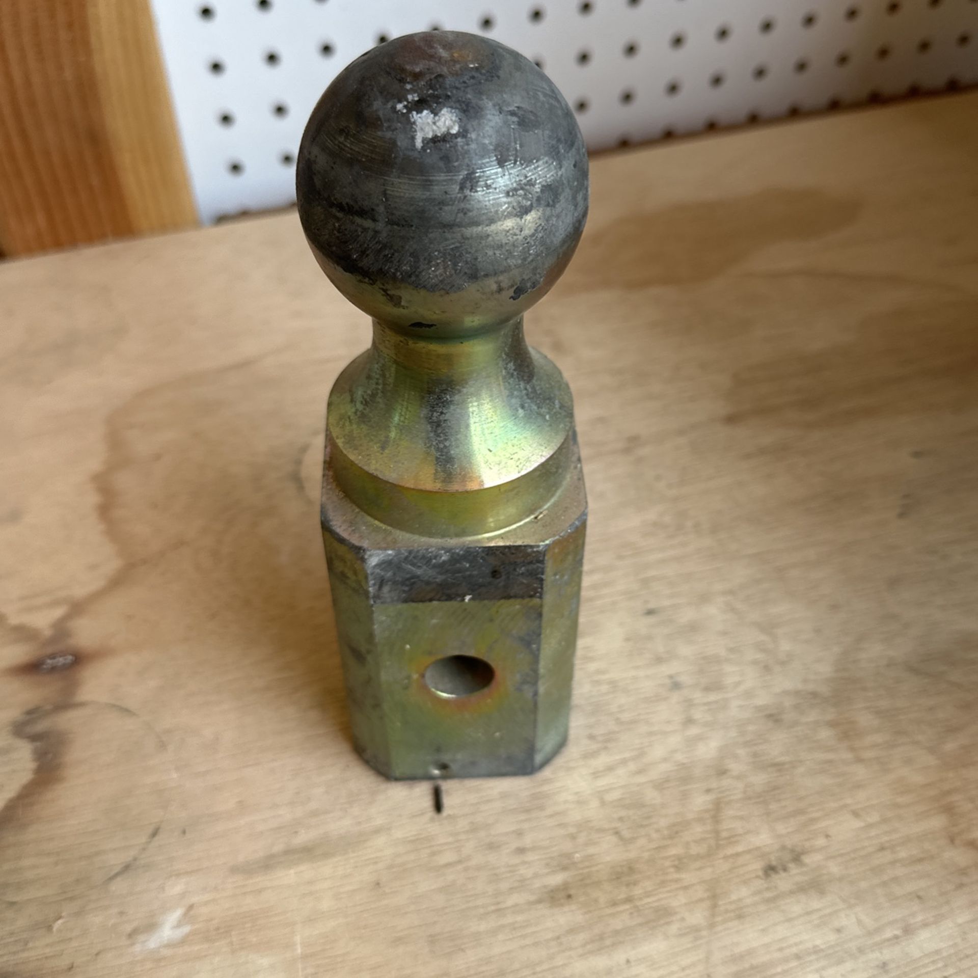 Gooseneck ball