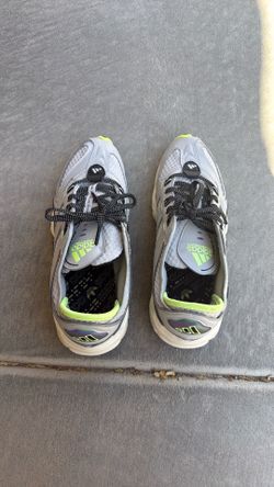 Men’s adidas 10.5