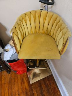 Two bar or do hair cut for sell