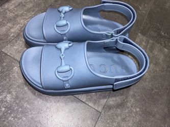 Gucci slides