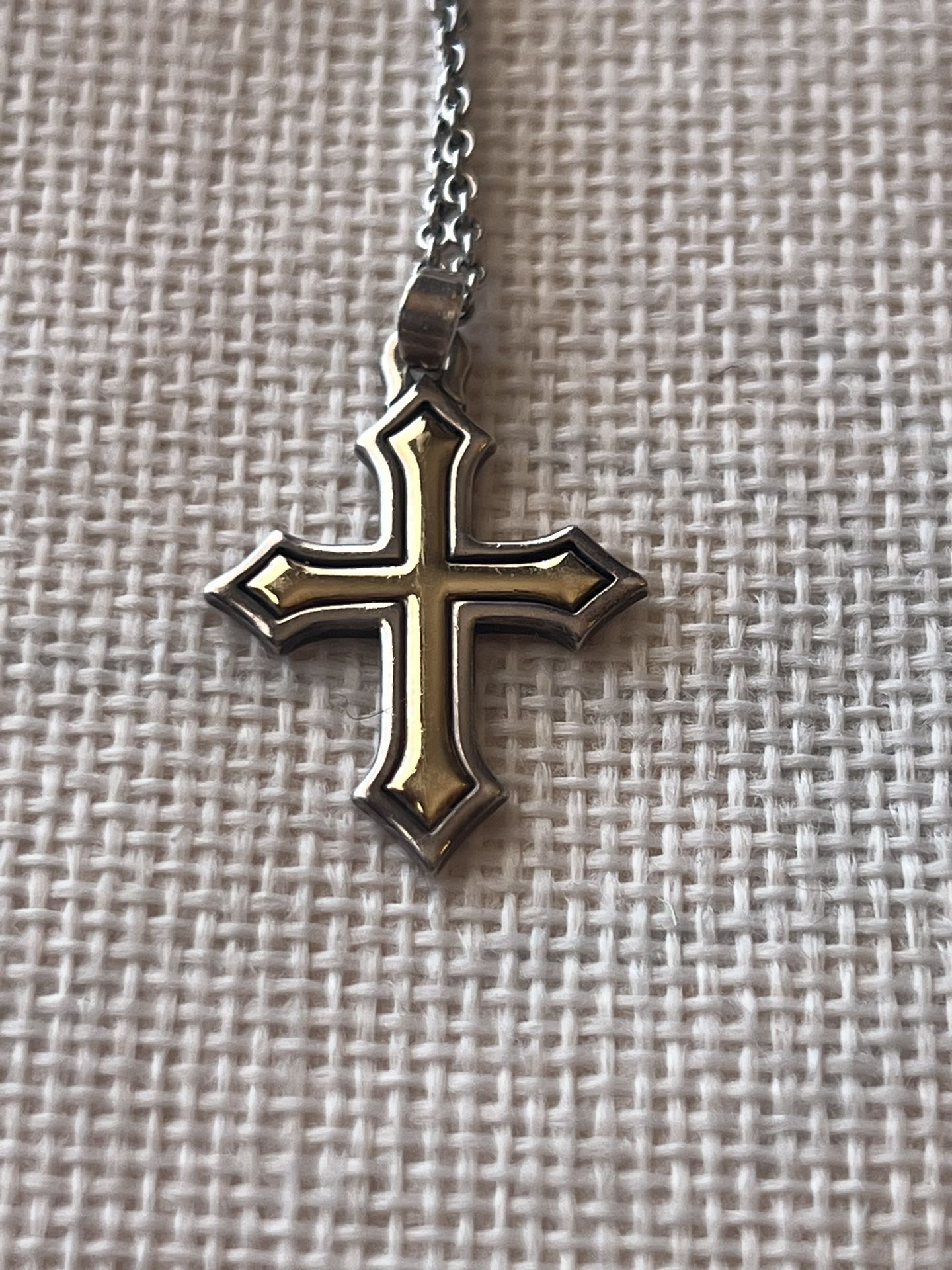 JAMES AVERY RETIRED PASSION CROSS STAMPED SILVER AND 18kt Gold With 16” Silver James Avery Chain