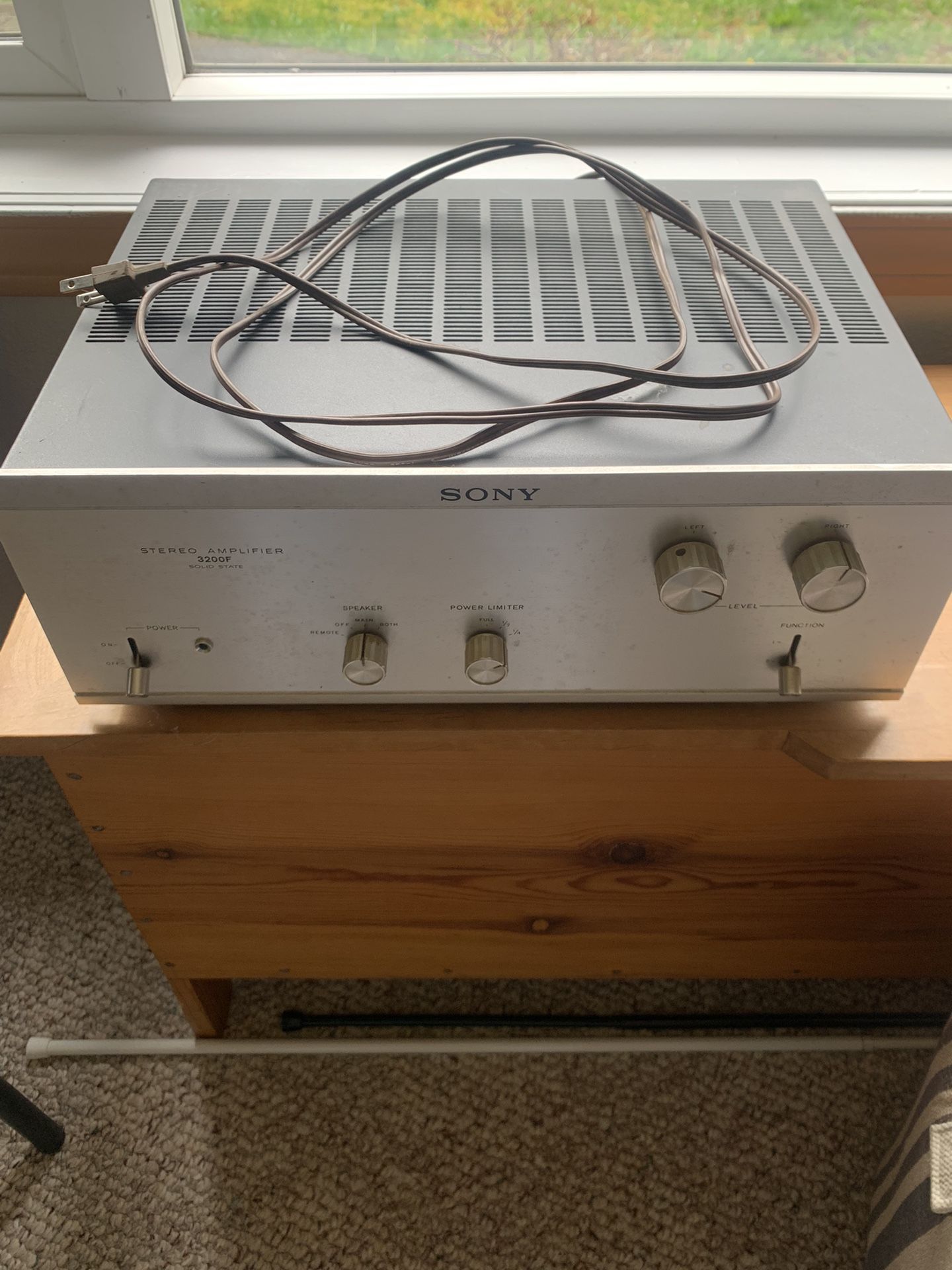 vintage SONY TA-3200F Solid State Stereo Amplifier With Instruction Manual